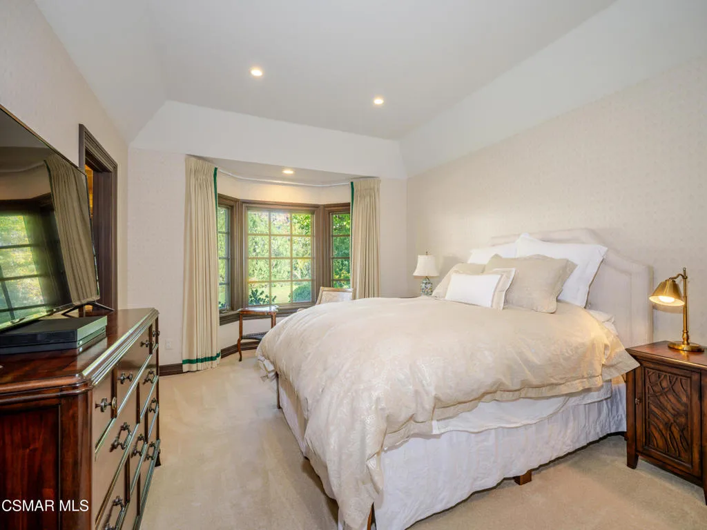 29338 Wagon Road, Agoura Hills, California 91301 home-pic-16